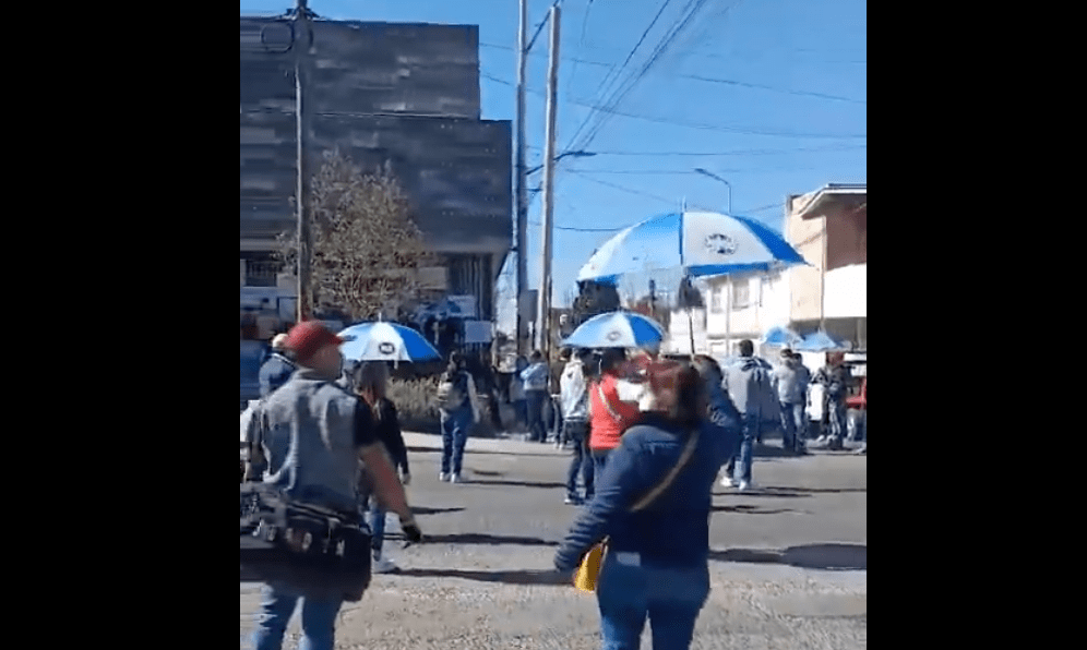 Se manifiestan panistas sanandreseños en el CDE del PAN; acusan imposición